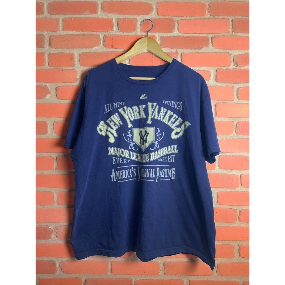 New York Yankees Majestic Vintage Baseball T-Shirt – Size 2XL